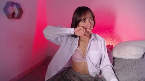 Emily online show from 09-25-25, 04:54