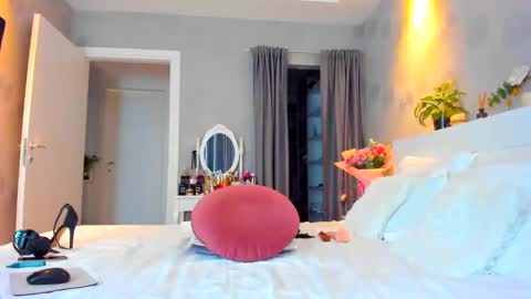 Haziel -  online show from 12-14-24, 01:17