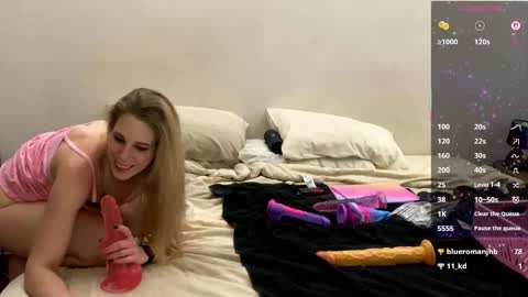 Snapshot of princess_kiki_za chatting on 09-11-25, 07:58 Kiki online show from 09-11-25, 07:58