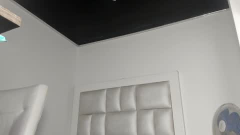 princess_tokyo_ online show from 11-24-25, 04:56