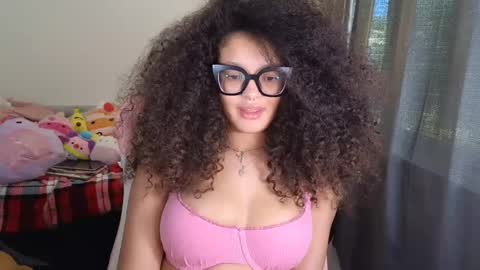 Snapshot of princessamberrrxo chatting on 02-19-25, 08:10 Amber online show from 02-19-25, 08:10
