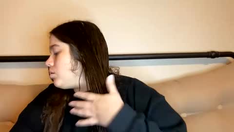 princessviccxo online show from 01-13-25, 04:18