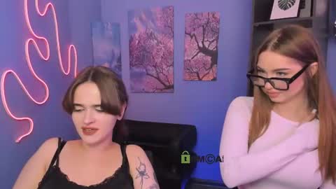 Snapshot of princessnicolee chatting on 08-04-26, 11:24 nicol online show from 08-04-26, 11:24