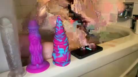 Snapshot of princessoftenis44 chatting on 03-06-25, 03:35 princessoftenis44 online show from 03-06-25, 03:35