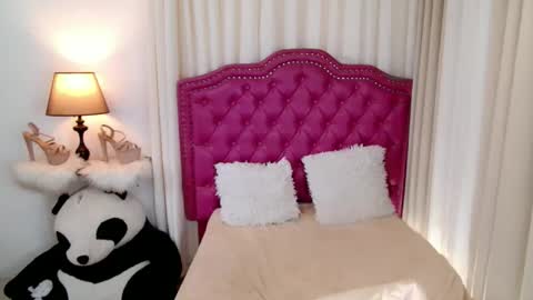 Snapshot of princessyanzy chatting on 09-09-25, 04:56 princessyanzy1 online show from 09-09-25, 04:56