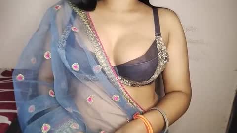 priyu_ online show from 11-19-25, 04:51