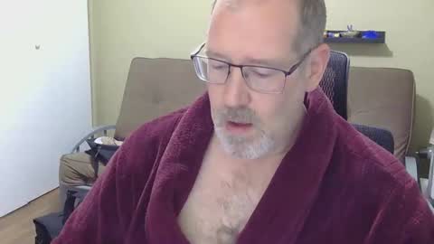 Snapshot of professor21255 chatting on 10-21-25, 11:44 professor21255 online show from 10-21-25, 11:44