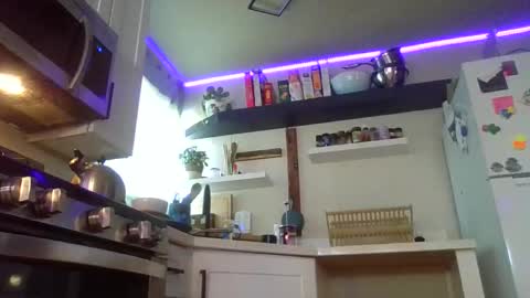 Snapshot of properfuct chatting on 10-14-25, 09:48 Properfuct online show from 10-14-25, 09:48