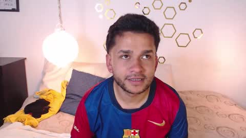 Adris  Juan online show from 10-13-25, 02:11