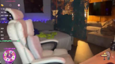 Queen of Pain online show from 10-03-25, 02:14