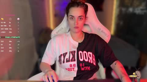 Queen of Pain online show from 11-13-25, 04:06