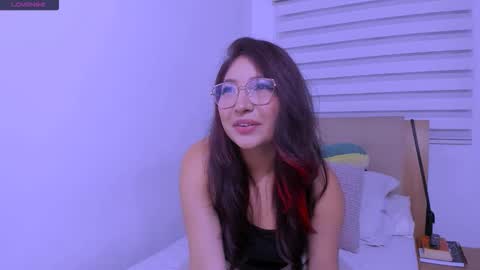 Snapshot of pscis_69 chatting on 10-24-25, 05:48 Mara online show from 10-24-25, 05:48