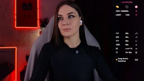 Snapshot of psy_vibe chatting on 10-17-25, 09:50 Elena online show from 10-17-25, 09:50