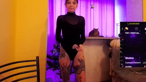 LUCY -----    online show from 01-07-25, 10:22