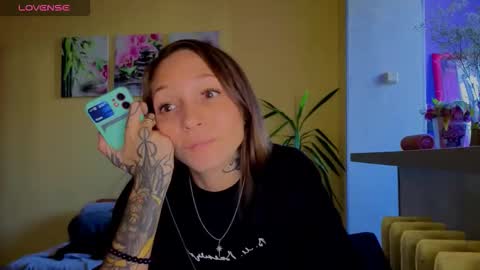 LUCY -----    online show from 09-14-25, 09:52