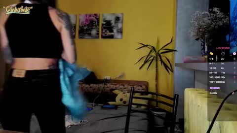 LUCY -----    online show from 10-12-25, 03:11