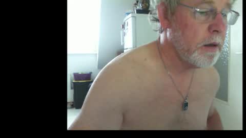 Snapshot of ptitrouquin chatting on 09-18-25, 07:10 ptitrouquin online show from 09-18-25, 07:10