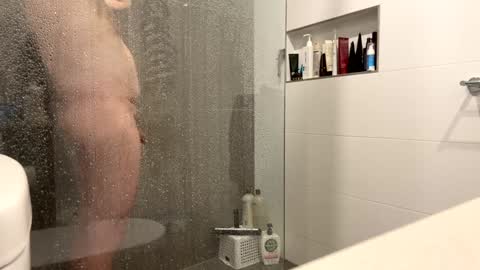 Snapshot of puffiest chatting on 01-03-25, 10:51 puffiest online show from 01-03-25, 10:51