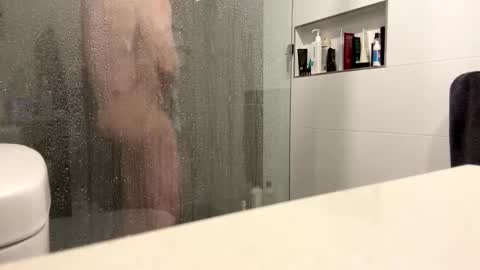 Snapshot of puffiest chatting on 01-16-25, 10:12 puffiest online show from 01-16-25, 10:12