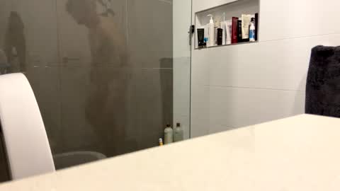 Snapshot of puffiest chatting on 01-21-25, 10:30 puffiest online show from 01-21-25, 10:30