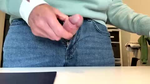 Snapshot of puffiest chatting on 10-21-25, 01:50 puffiest online show from 10-21-25, 01:50