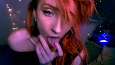 EsteticHouse online show from 12-23-24, 05:11