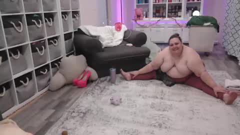 Puggie -  online show from 02-15-25, 04:23