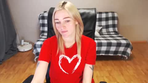 Snapshot of puma_ma chatting on 12-25-24, 07:46 Polly online show from 12-25-24, 07:46