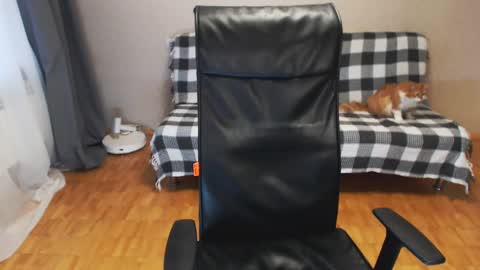 Snapshot of puma_ma chatting on 12-27-24, 07:08 Polly online show from 12-27-24, 07:08