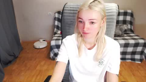 Polly online show from 01-13-26, 03:34