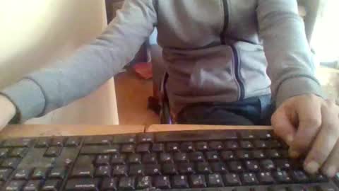 pup_y online show from 11-20-25, 03:34