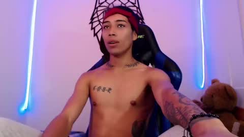 Snapshot of pupi_wolf chatting on 02-21-25, 02:59 Cris online show from 02-21-25, 02:59