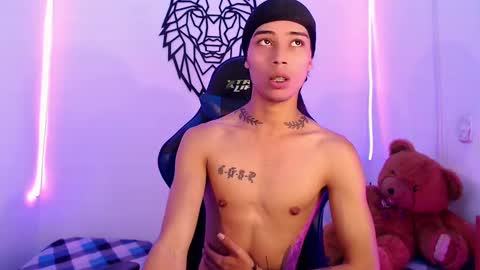 Snapshot of pupi_wolf chatting on 02-24-25, 05:53 Cris online show from 02-24-25, 05:53