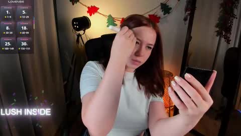 Snapshot of pure_flower_alison chatting on 12-22-25, 02:03 Alison online show from 12-22-25, 02:03