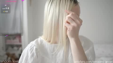 i dont do shows for free. watching here silently and waiting for me to start showing you something for free is useless online show from 03-02-25, 11:18