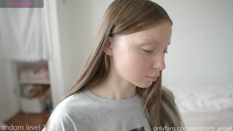 i dont do shows for free. watching here silently and waiting for me to start showing you something for free is useless online show from 10-31-25, 11:11