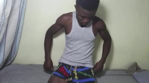 Snapshot of pureblack_ chatting on 02-13-26, 02:51 Pureblack online show from 02-13-26, 02:51