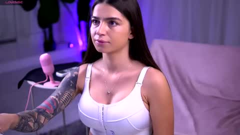 Emily online show from 10-24-25, 03:14