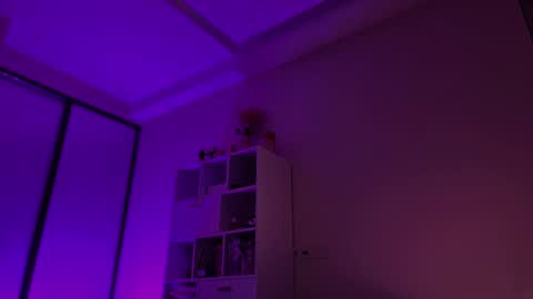 Marie online show from 12-14-24, 01:06