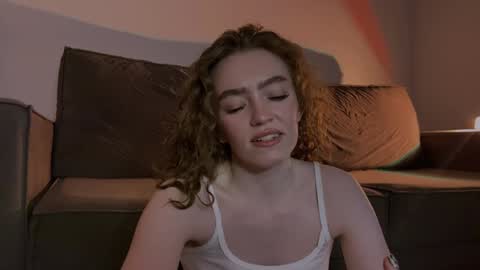 Marie online show from 01-30-25, 01:44