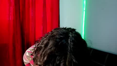 Snapshot of purplay_98 chatting on 02-19-25, 04:11 purplay_98 online show from 02-19-25, 04:11