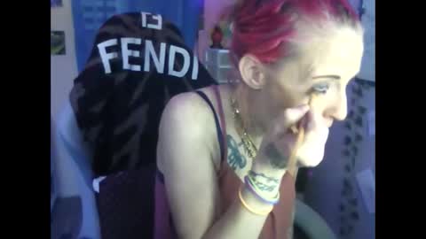 Purple2StayThnxxx online show from 11-10-25, 03:44