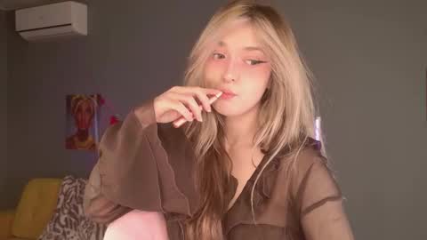 Bella online show from 03-03-26, 05:35