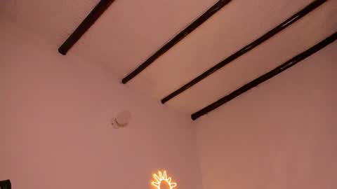 Snapshot of purple_opal chatting on 01-16-25, 01:16 Vero online from Tuesday to Sunday online show from 01-16-25, 01:16