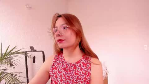 Snapshot of purple_opal chatting on 09-25-25, 04:11 Vero online from Tuesday to Sunday online show from 09-25-25, 04:11