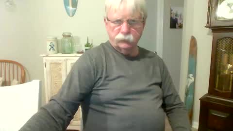 Snapshot of purpleshroom chatting on 01-29-25, 04:05 purpleshroom online show from 01-29-25, 04:05