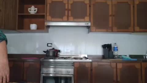 Mary online show from 12-16-25, 09:47