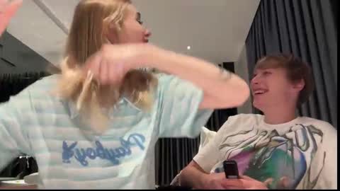 Lina online show from 12-04-25, 07:00