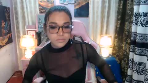 Snapshot of pythoncock4u chatting on 03-07-25, 11:40 Queen Agatha online show from 03-07-25, 11:40