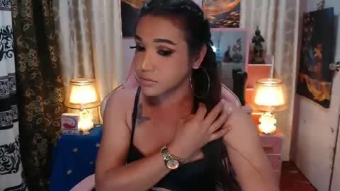 Snapshot of pythoncock4u chatting on 03-10-25, 11:10 Queen Agatha online show from 03-10-25, 11:10